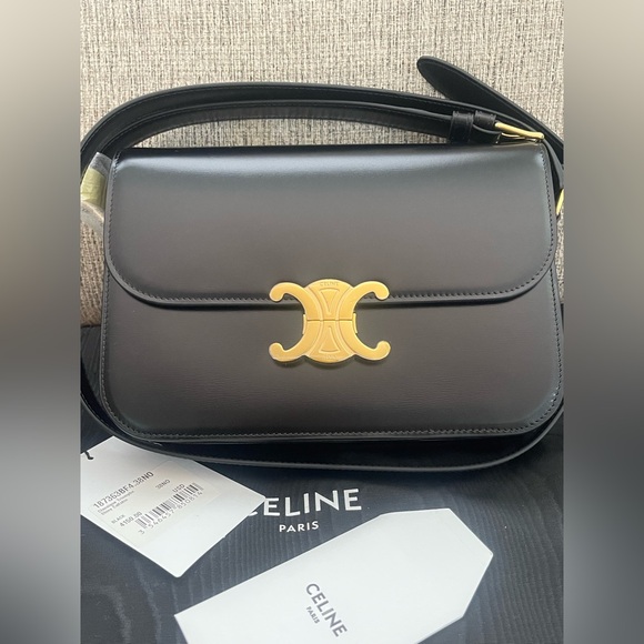 Celine triomphe classic medium size - Picture 1 of 6